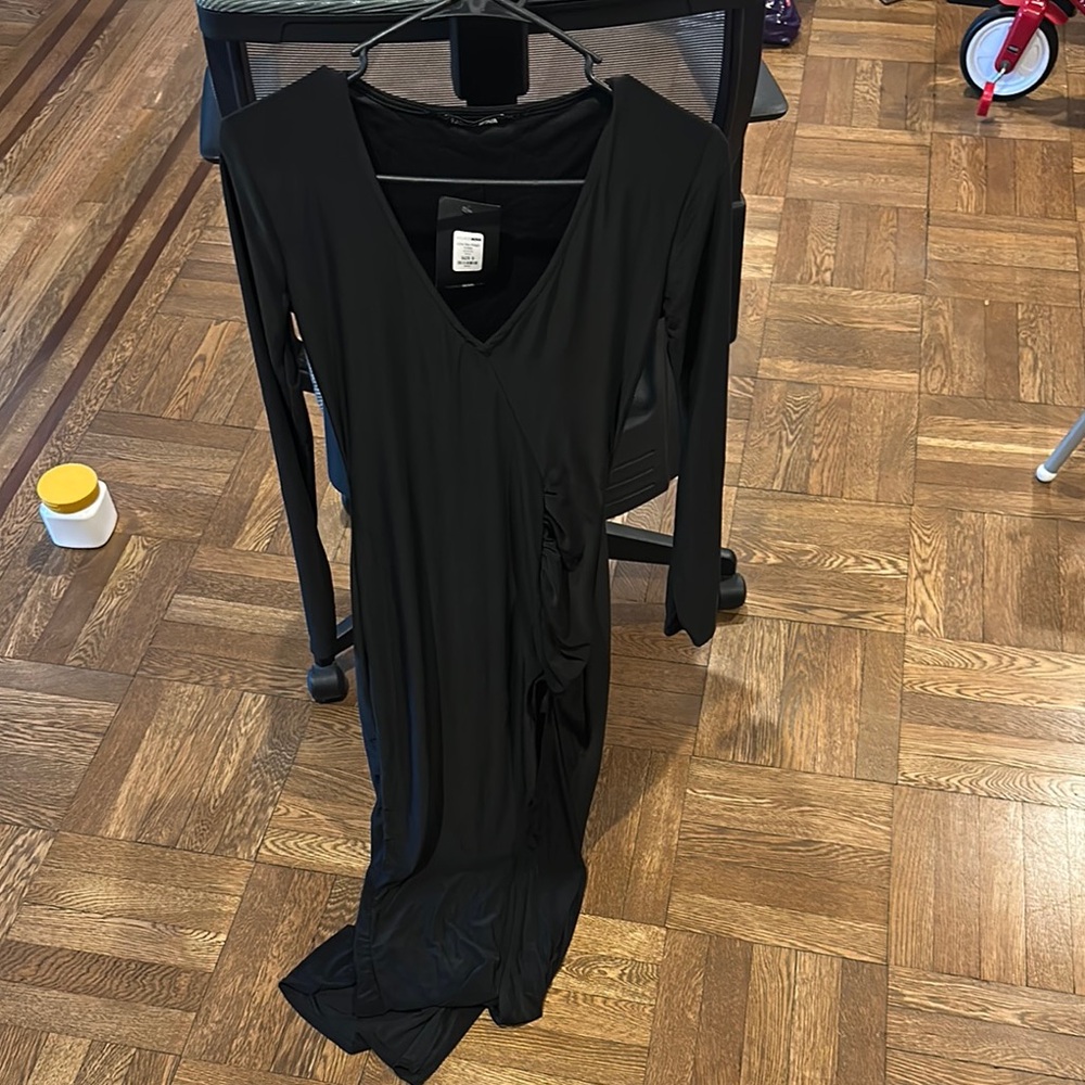 Elegant Black Long Sleeve Dress